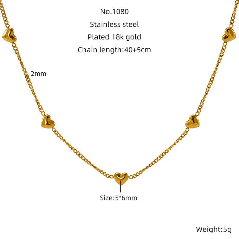 Classic Heart Charm Necklace – Elegant Gold Chain Design