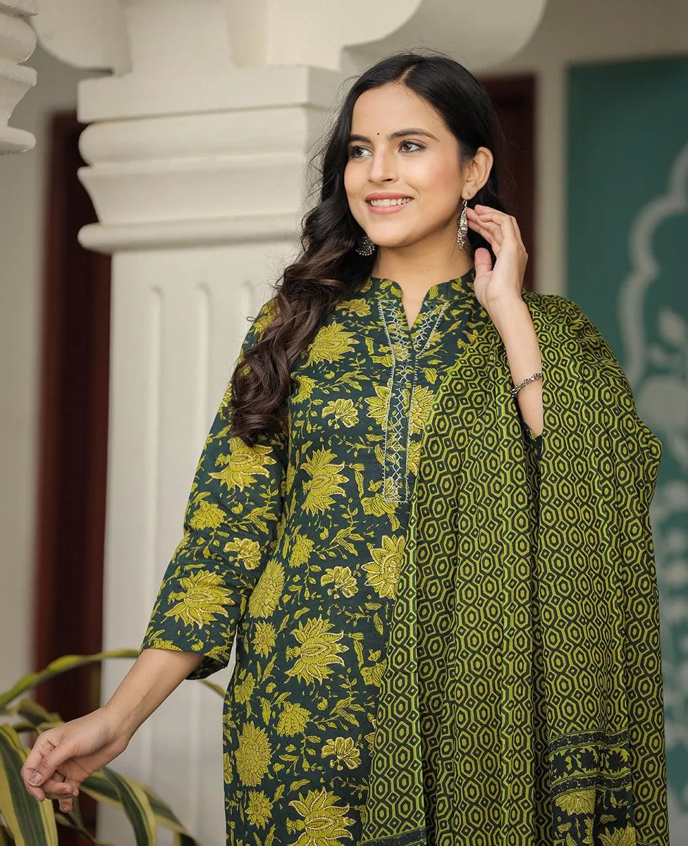 Green Printed Floral Kurta Pant Set With Dupatta