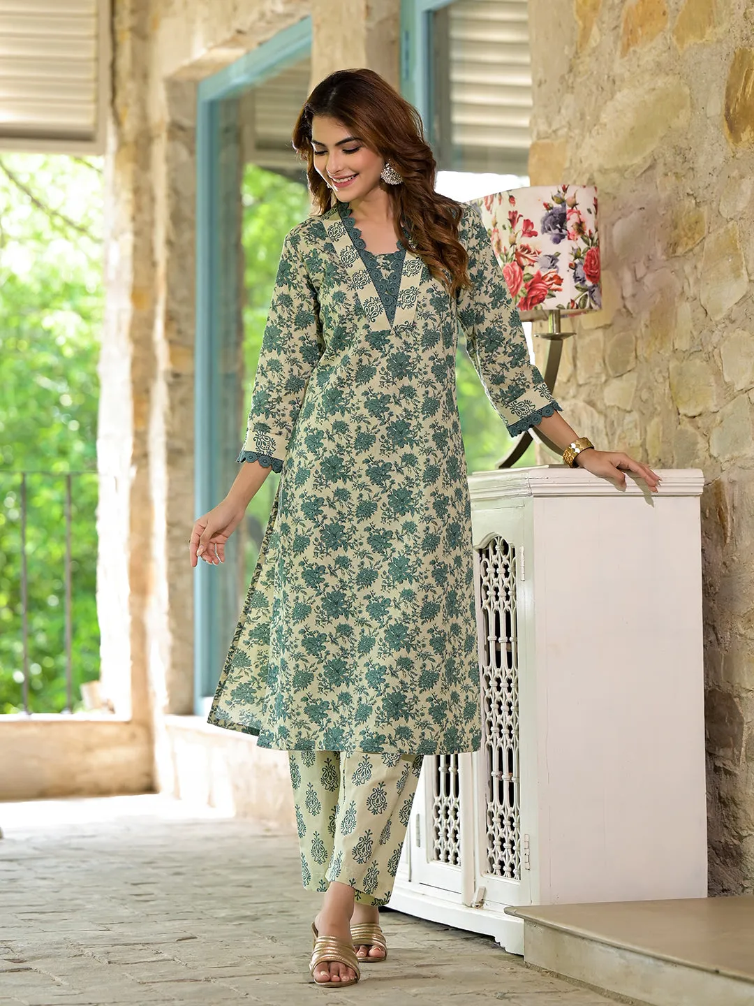 Jashvi Bottle Green Floral Print Cotton Kurta Set for Women
