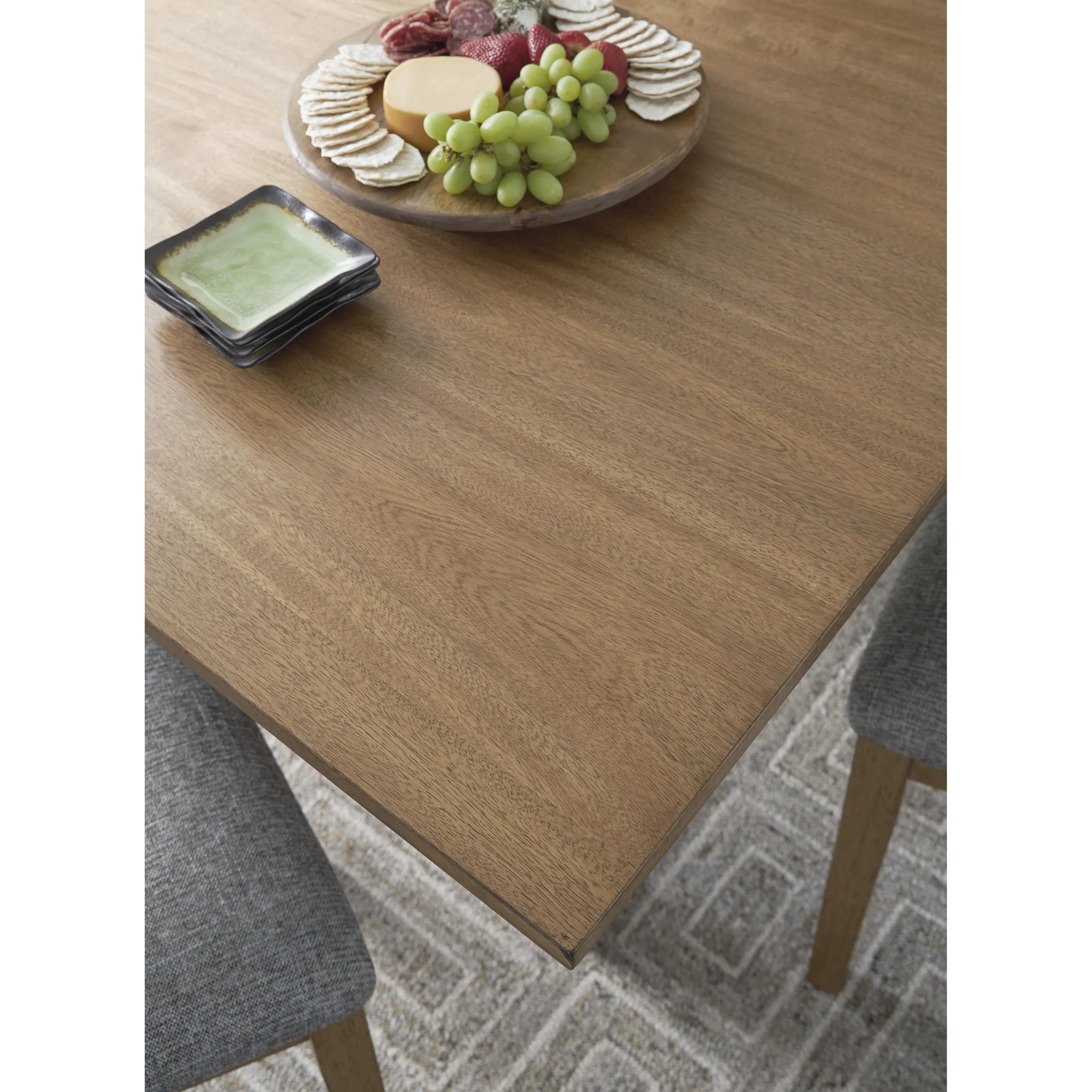 Signature Design by Ashley Sherbana Dining Table with Pedestal Base D833-35