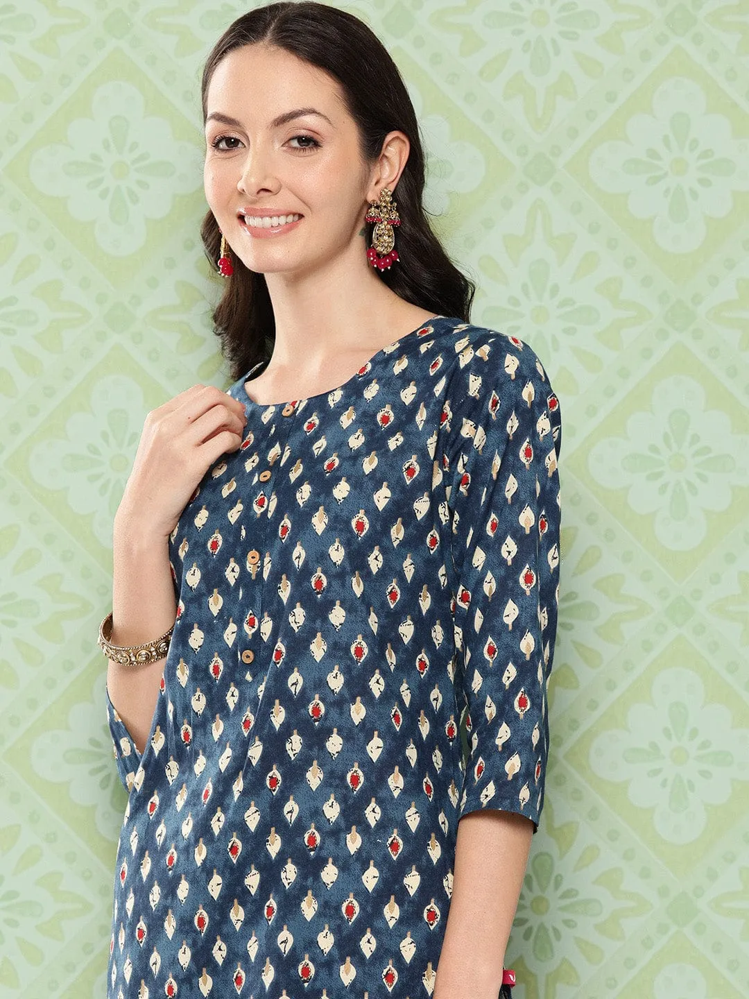 Varanga Women Blue Ethnic Motif Printed Straight Kurta With Three Quarter Sleeves